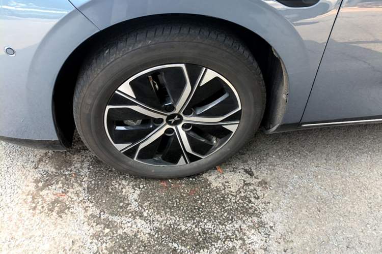 Used XPeng P5 2021 550E Left Front Wheel Hub