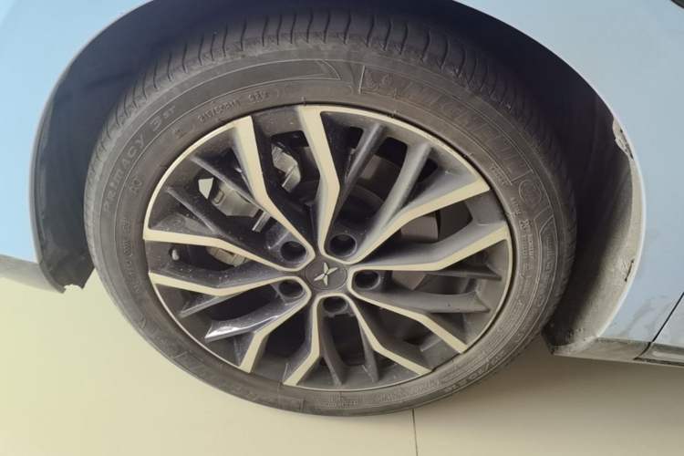 Used XPeng P5 2021 460G+ Left Front Wheel Hub