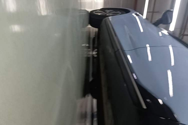 Used XPeng P5 2021 550P Left Side Sill