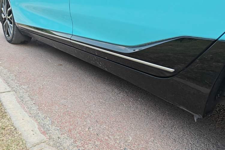 Used XPeng P5 2021 460G+ Left Side Sill