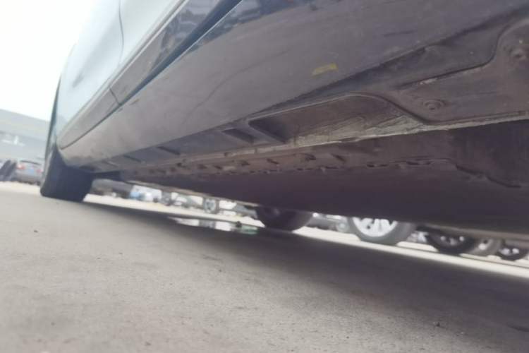 Used XPeng P5 2021 460G Left Side Sill