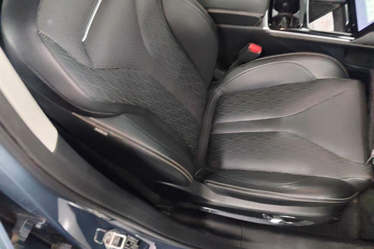 Used XPeng P5 2021 600P Right Front Seat