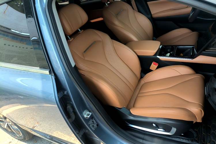 Used XPeng P5 2021 550E Right Front Seat