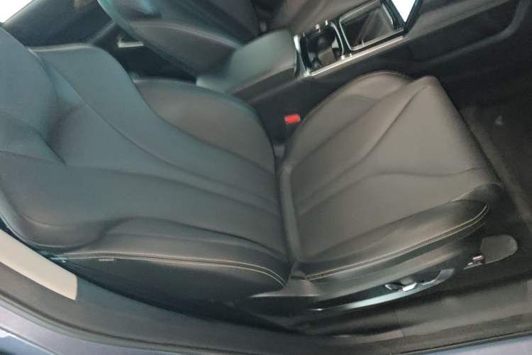 Used XPeng P5 2021 460G Right Front Seat