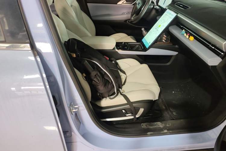 Used XPeng P5 2021 460G Right Front Seat