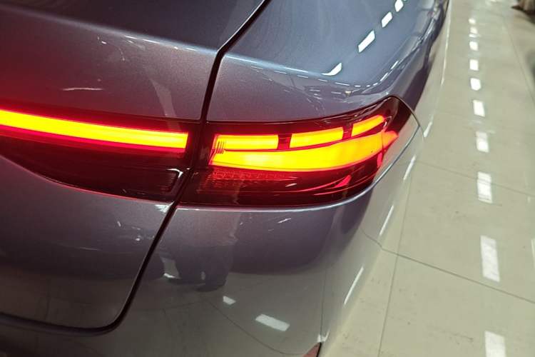 Used XPeng P5 2021 550G Right Rear Taillight