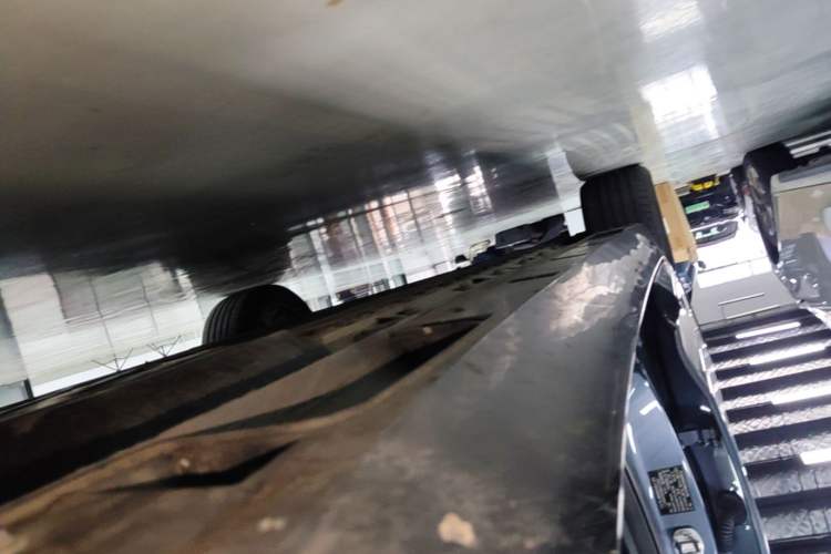 Used XPeng P5 2021 600P Right Side Sill