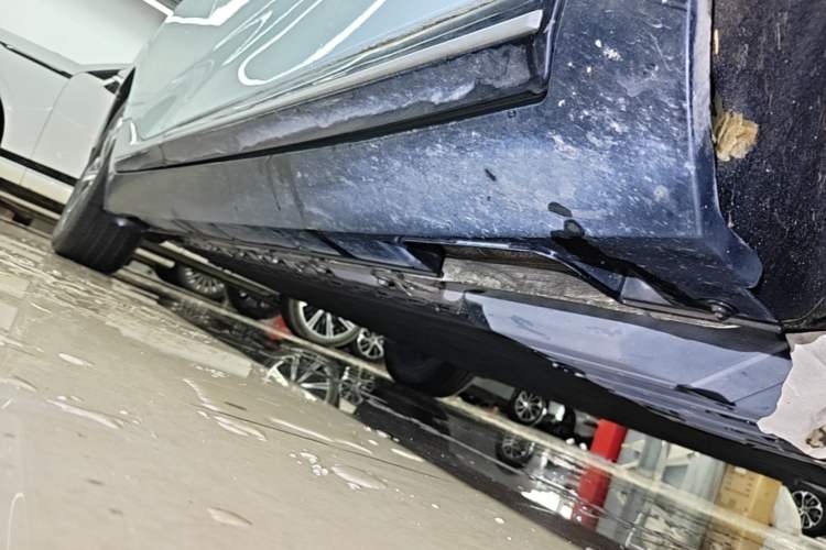 Used XPeng P5 2021 600P Right Side Sill