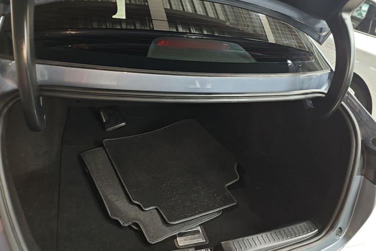 Used XPeng P5 2021 550G Trunk