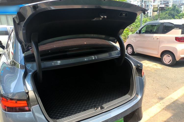 Used XPeng P5 2021 550E Trunk