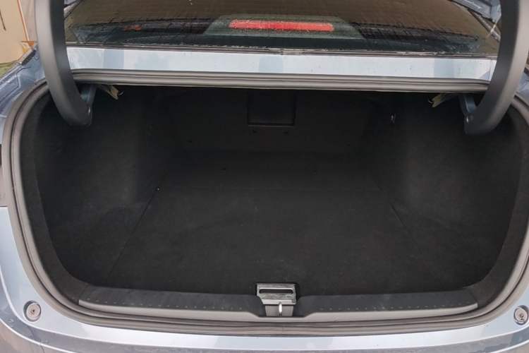 Used XPeng P5 2021 550E Trunk