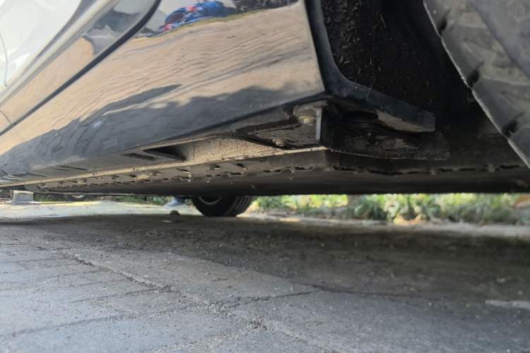 Used XPeng P5 2021 460E Chassis Rear Left
