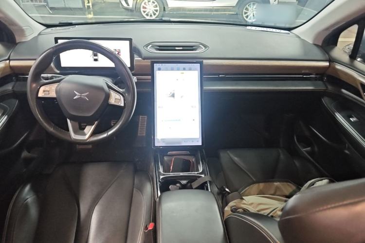 Used XPeng P5 2021 460G+ Center Console