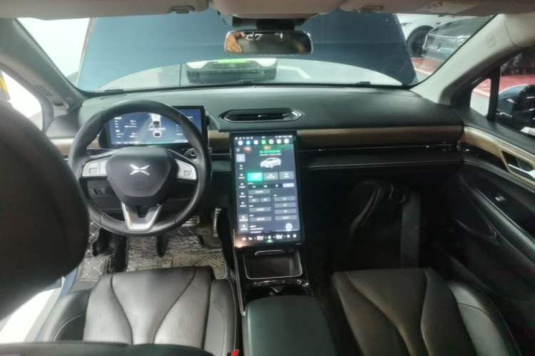 Used XPeng P5 2021 550P Center Console