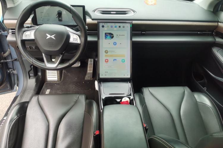 Used XPeng P5 2021 460G+ Center Console