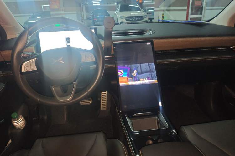 Used XPeng P5 2021 460G+ Center Console