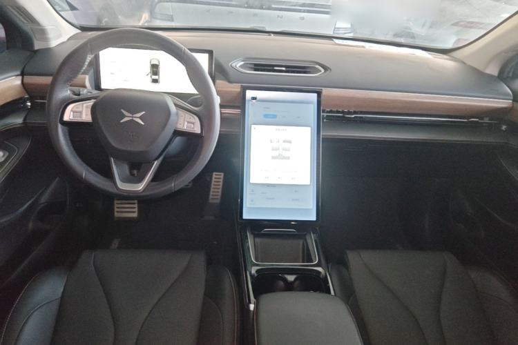 Used XPeng P5 2021 460G+ Center Console
