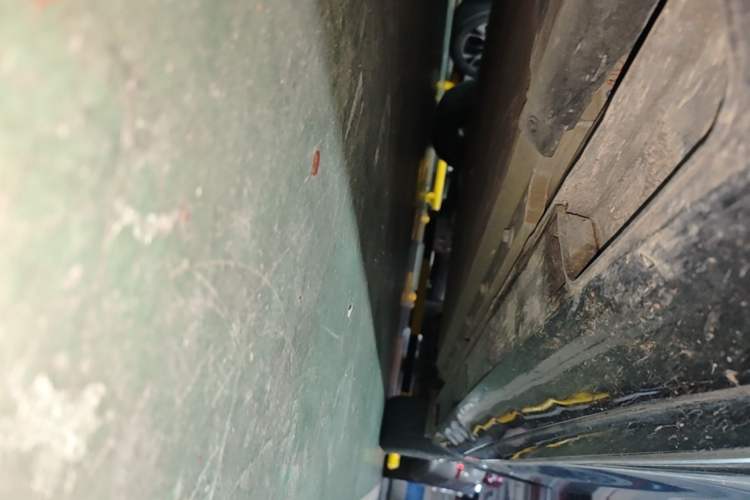 Used XPeng P5 2021 460G+ Chassis Front Left