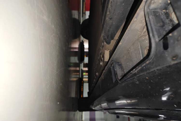 Used XPeng P5 2021 460E Chassis Front Left