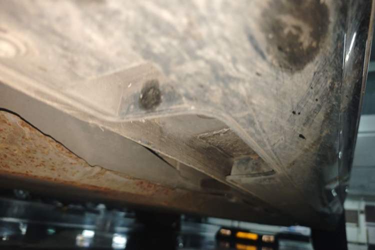 Used XPeng P5 2021 460G+ Chassis Front Left