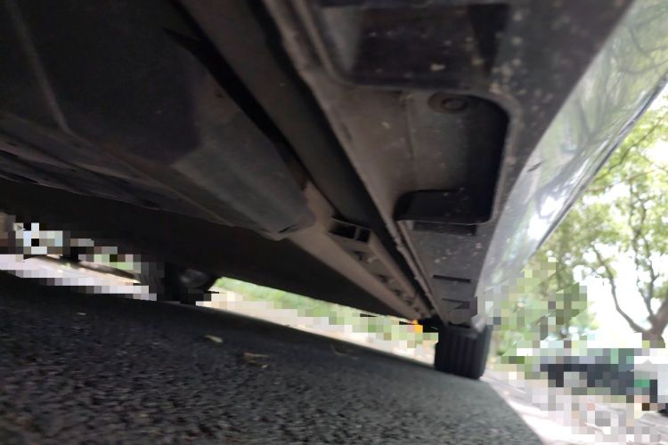 Used XPeng P5 2021 550G Chassis Front Left