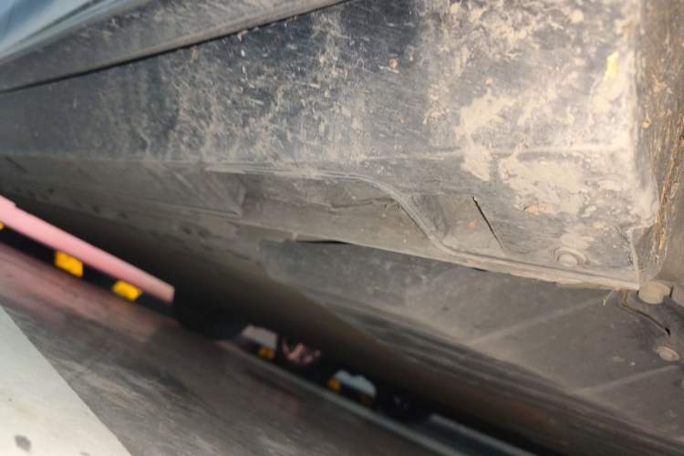 Used XPeng P5 2021 460E Chassis Front Right