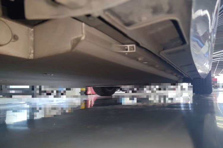 Used XPeng P5 2021 550G Chassis Rear Right