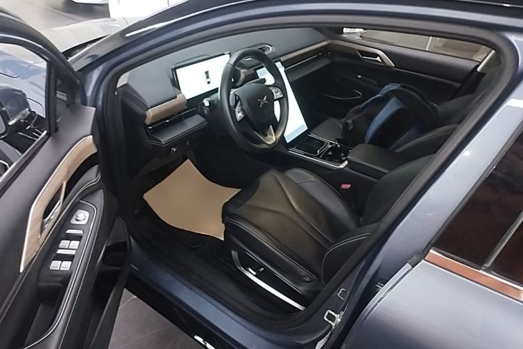Used XPeng P5 2021 550G Driver Seat