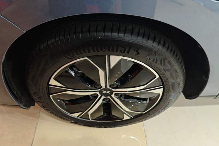 Used XPeng P5 2021 550G Exterior 4