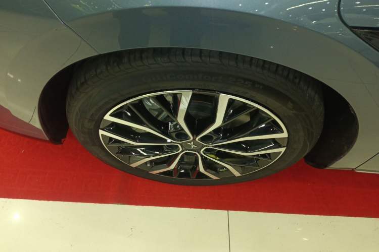 Used XPeng P5 2021 460G+ Exterior 4