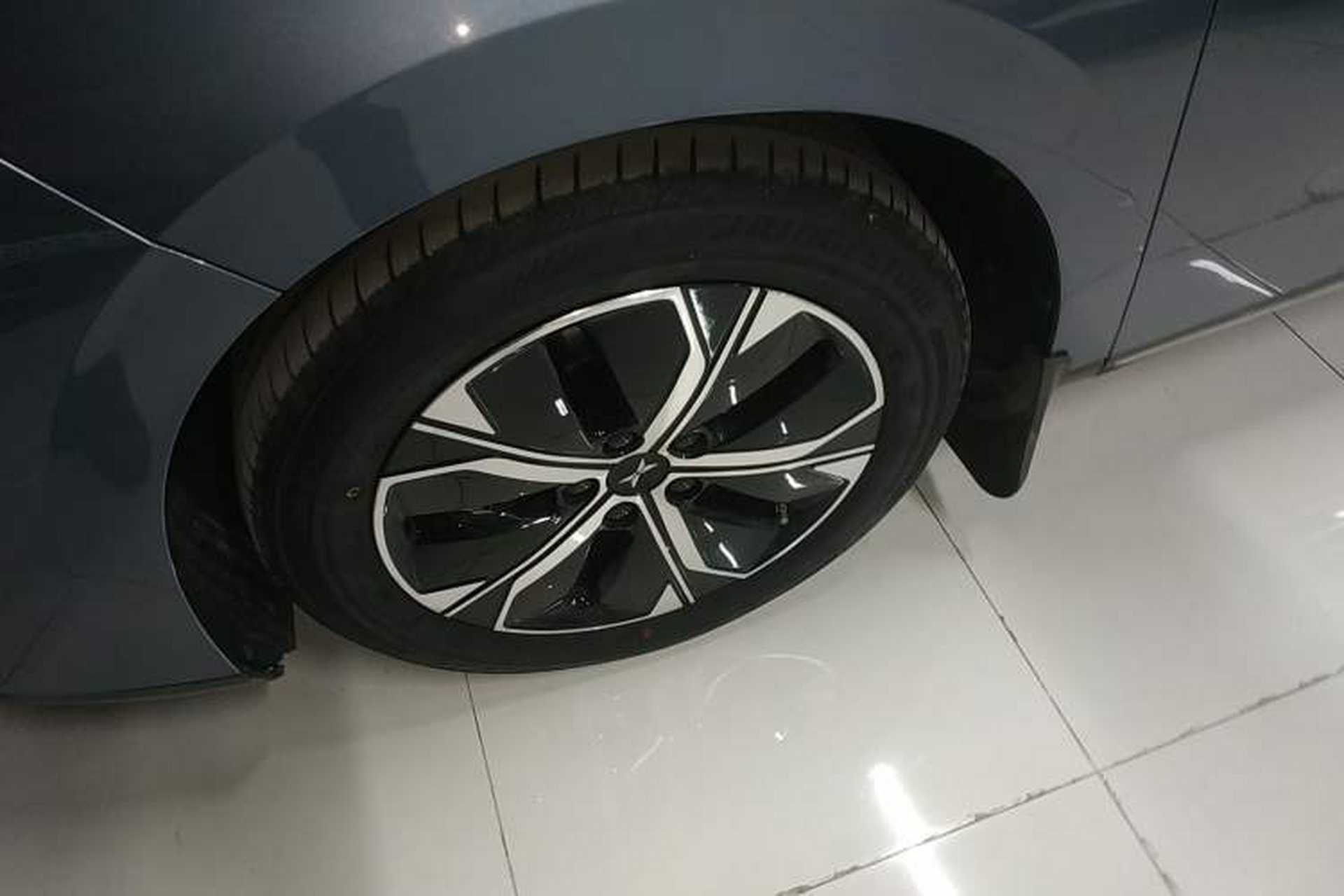 Used XPeng P5 2021 550P Exterior 4