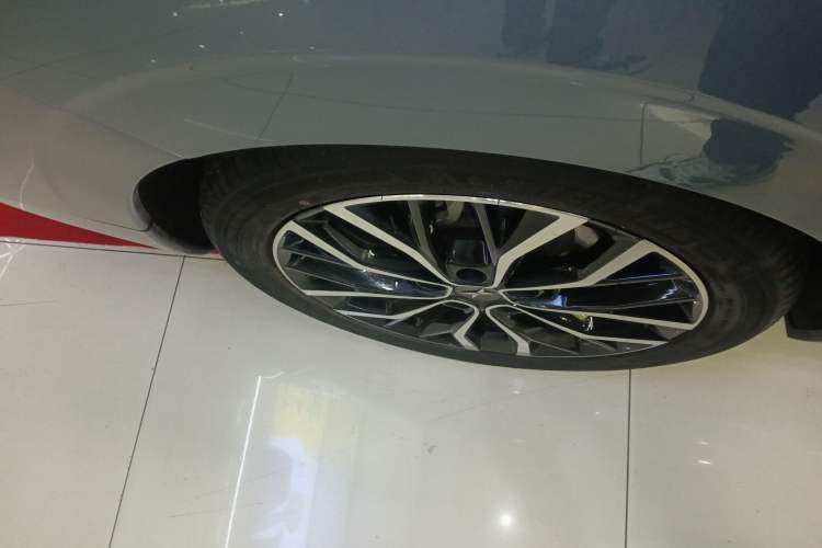 Used XPeng P5 2021 460G+ Exterior 5