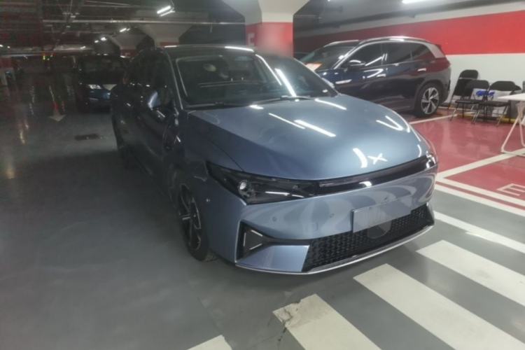 Used XPeng P5 2021 550P Front Right 45 Deg