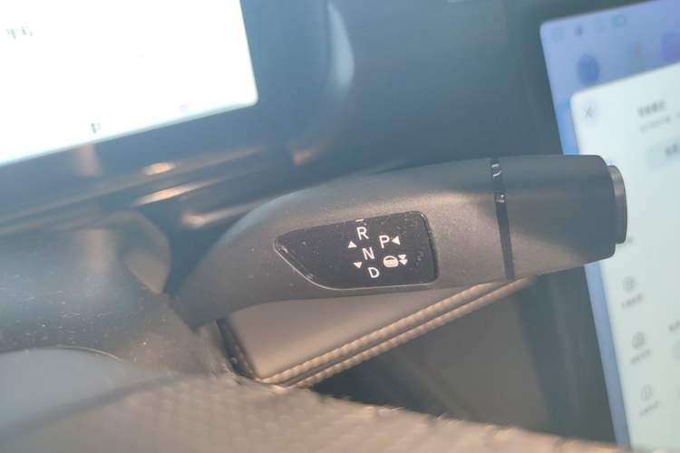 Used XPeng P5 2021 550G Gear Lever