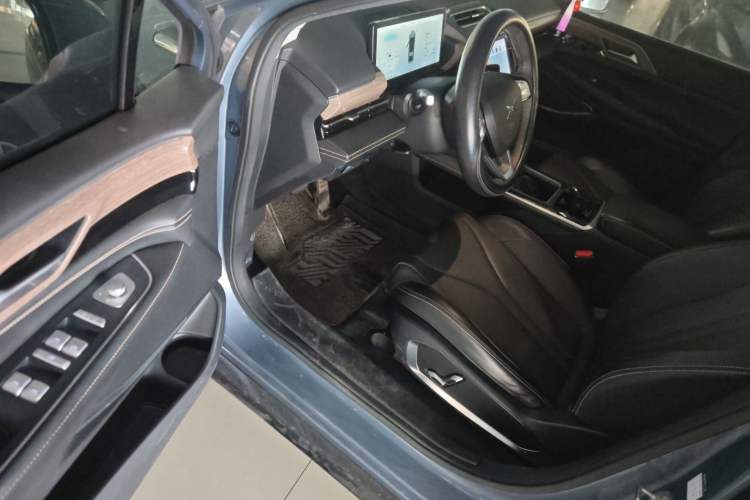 Used XPeng P5 2021 460G Interior 3