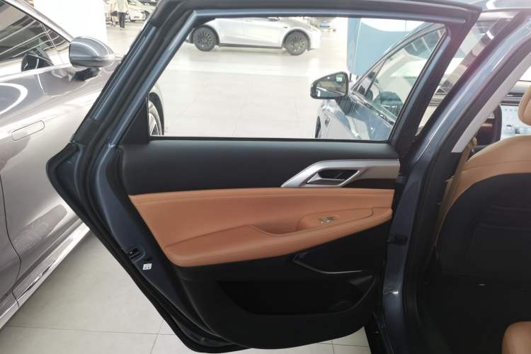 Used XPeng P5 2021 550E Interior 8