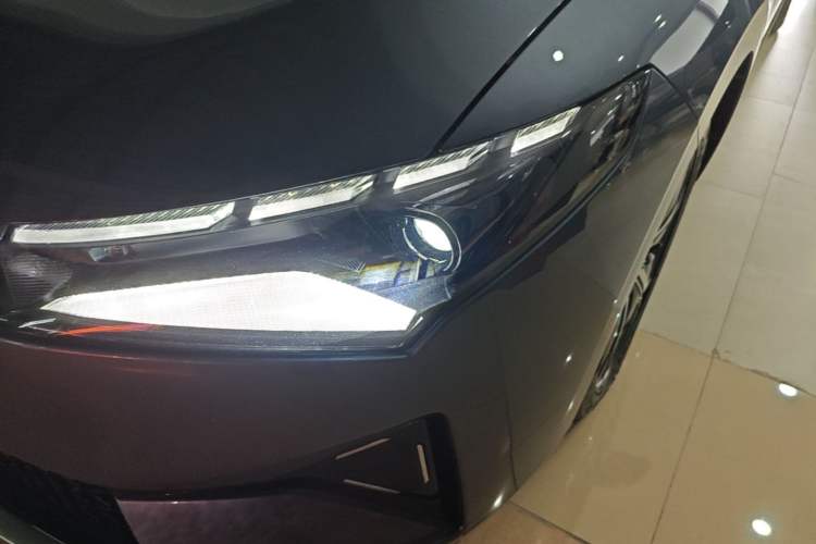 Used XPeng P5 2021 550G Left Front Headlight