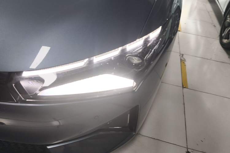 Used XPeng P5 2021 550E Left Front Headlight