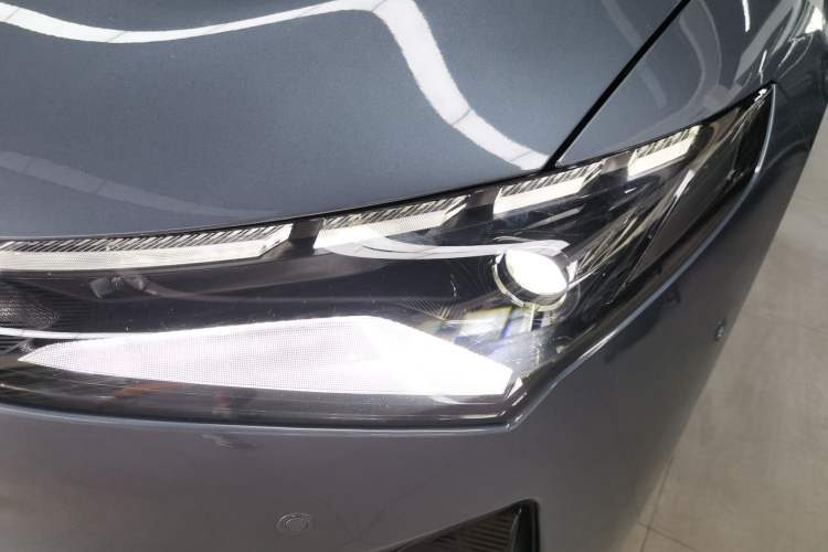 Used XPeng P5 2021 550E Left Front Headlight