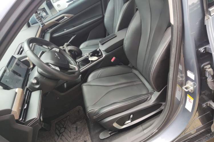 Used XPeng P5 2021 550G Left Front Seat
