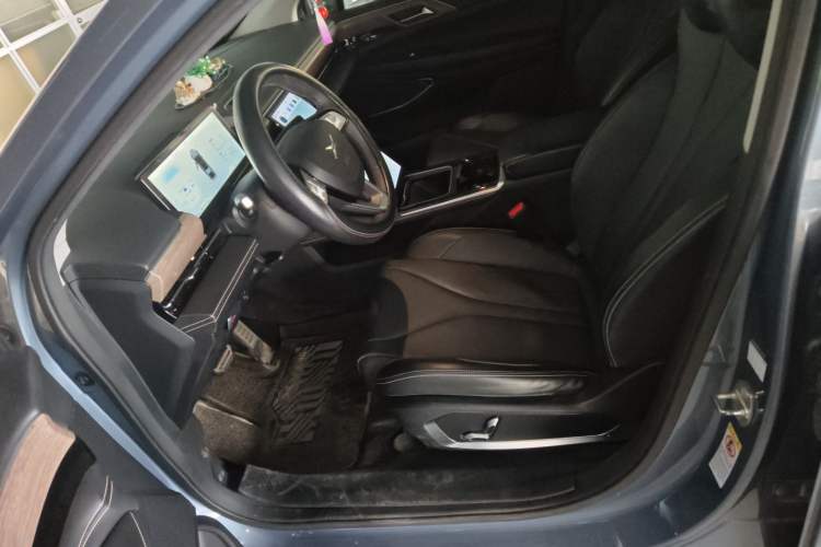 Used XPeng P5 2021 460G Left Front Seat