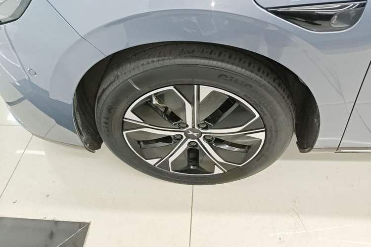 Used XPeng P5 2021 550E Left Front Wheel Hub