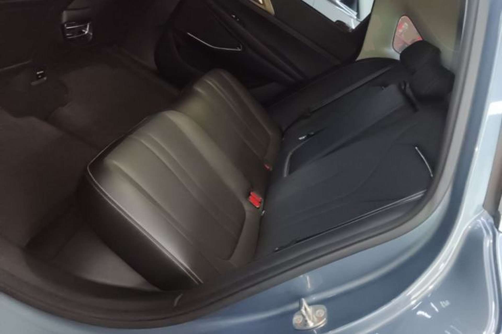 Used XPeng P5 2021 550G Left Rear Seat