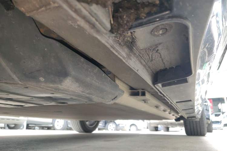 Used XPeng P5 2021 550G Left Side Sill
