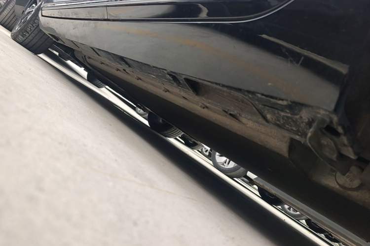 Used XPeng P5 2021 550G Left Side Sill