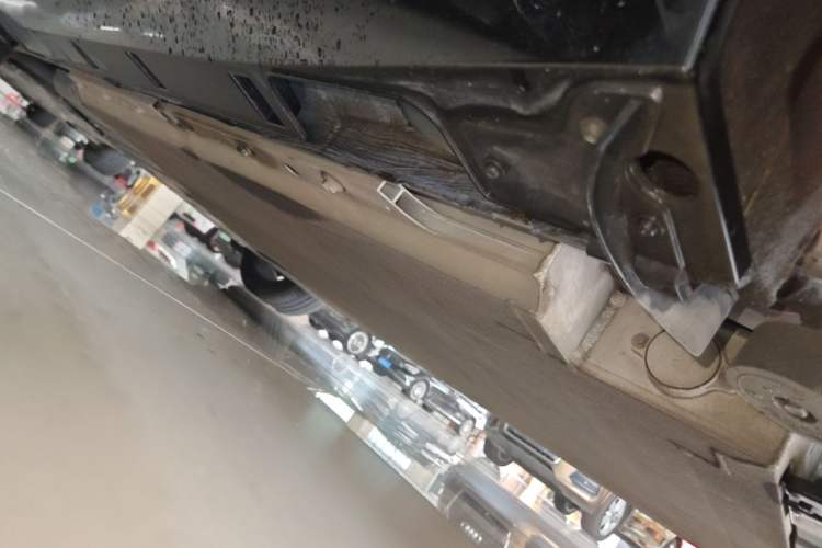 Used XPeng P5 2021 460G+ Left Side Sill