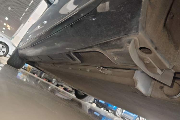 Used XPeng P5 2021 460G+ Left Side Sill