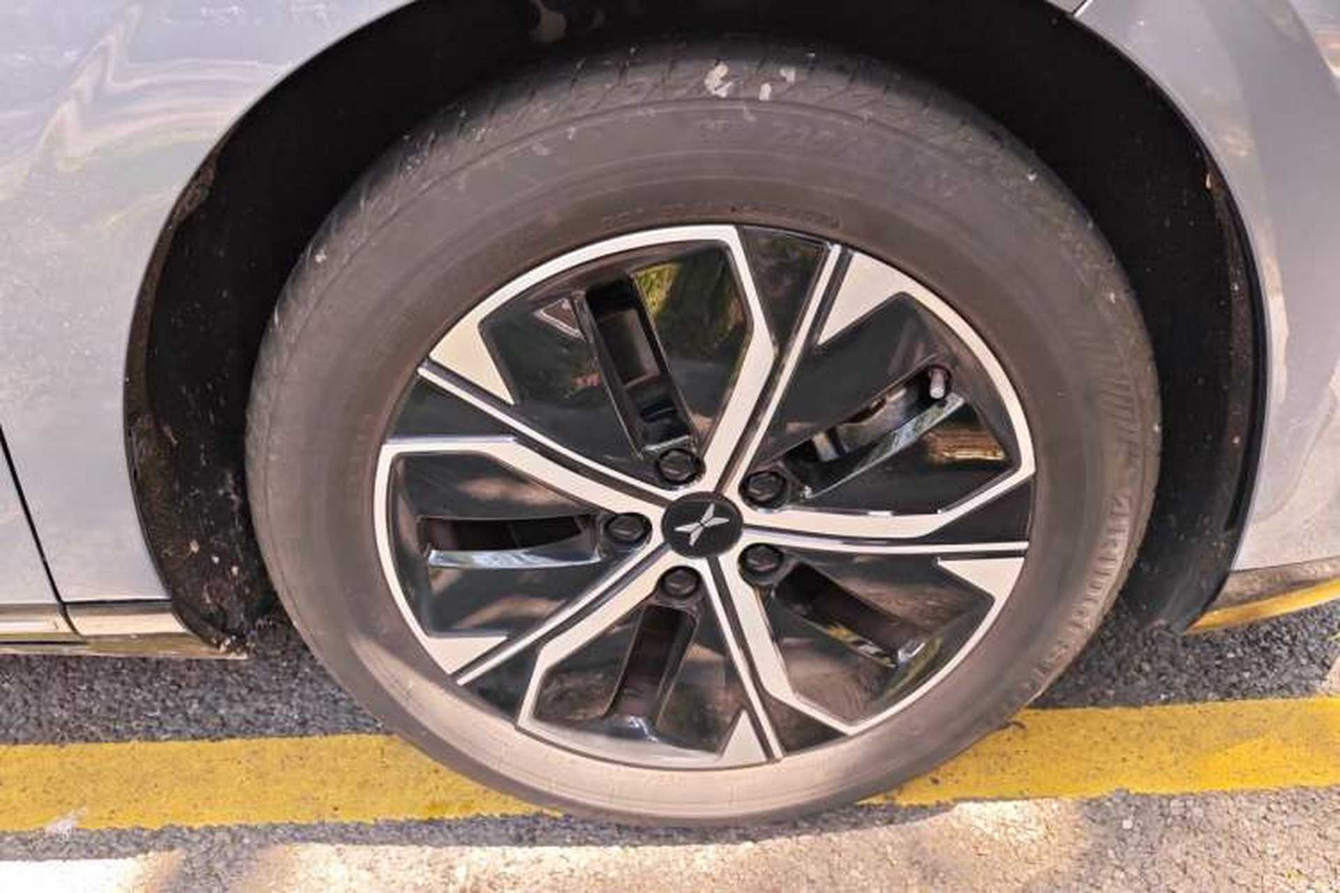 Used XPeng P5 2021 550E Right Front Wheel Hub