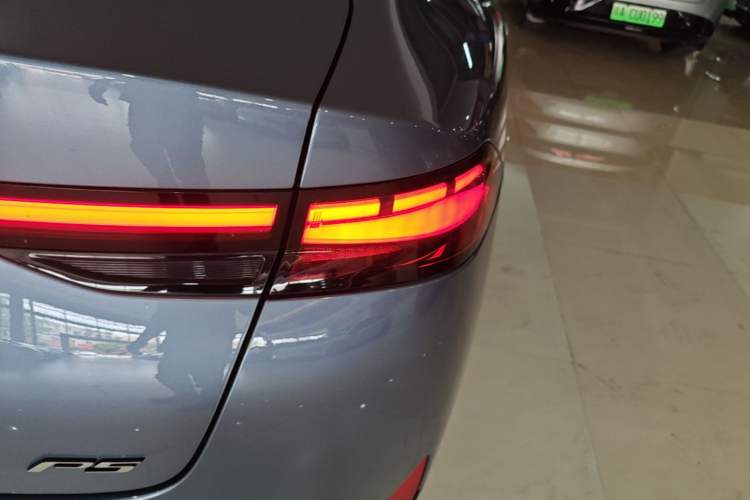 Used XPeng P5 2021 550G Right Rear Taillight