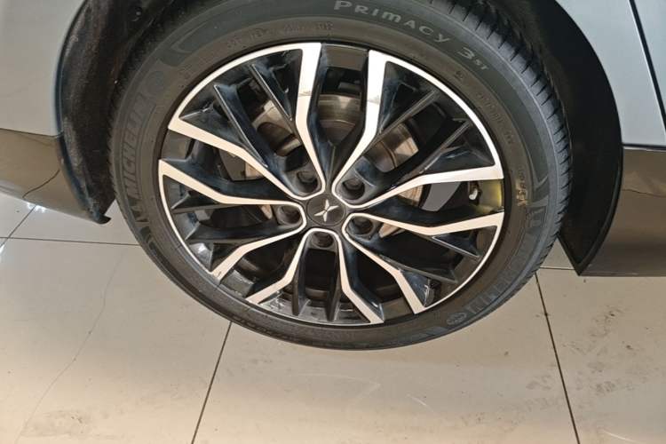 Used XPeng P5 2021 460G+ Right Rear Wheel Hub